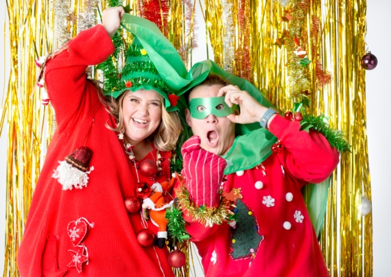 Recordaantal helden actief op Save the Children’s Foute Kersttruiendag